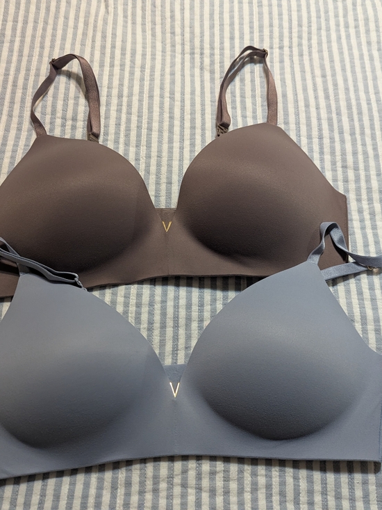 Victoria's Secret Other - Victoria's Secret Bra Bundle Love Cloud Wireless Push Up Size 38C